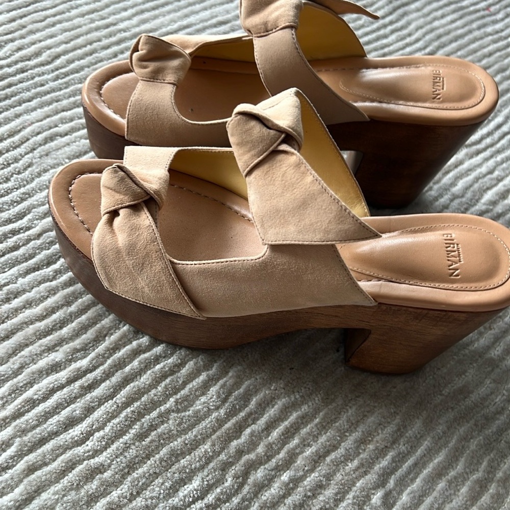 Alexandre Birman Beige Platform Sandals